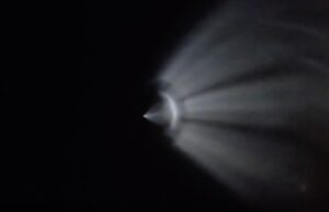 Световое явление над Лапландией после запуска российской ракеты-носителя с Плесецка - РИА Новости, 1920, 17.04.2026