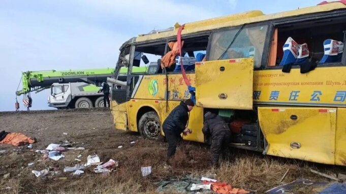 На месте ДТП с пассажирским автобусом в Забайкальском крае - РИА Новости, 1920, 19.04.2026