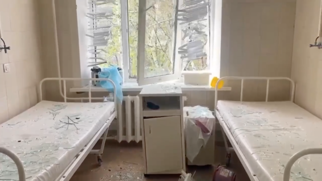 Последствия падения БПЛА рядом с роддомом в Самарской области - РИА Новости, 1920, 23.04.2026