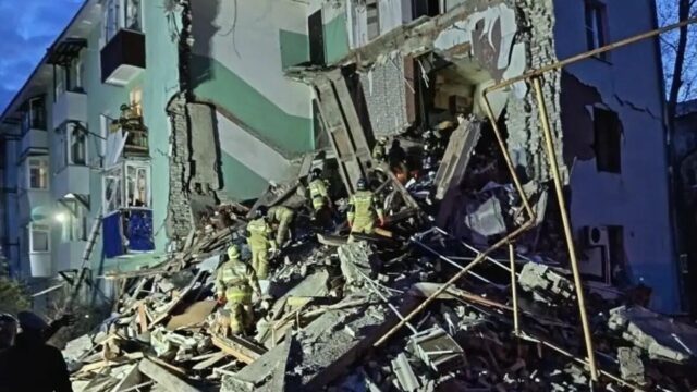 Частичное обрушение дома в Сызрани - РИА Новости, 1920, 22.04.2026