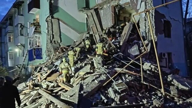 Частичное обрушение дома в Сызрани - РИА Новости, 1920, 22.04.2026