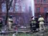 Сотрудники МЧС ликвидируют пожар в производственном здании в Иваново - РИА Новости, 1920, 23.04.2026