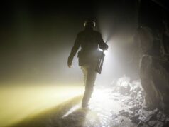 Работник рудника Ирокинда в штольне - РИА Новости, 1920, 30.04.2026