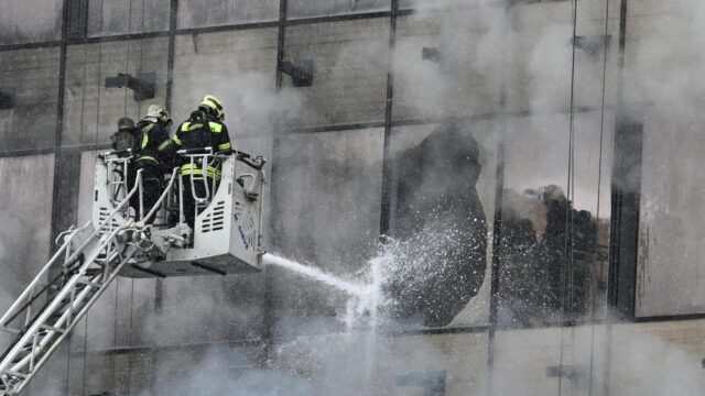 Пожар в строящемся ЖК СОУЛ в Москве - РИА Новости, 1920, 28.04.2026