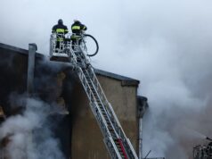 Работа пожарных на месте возгорания - РИА Новости, 1920, 28.04.2026