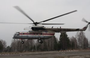 В Дагестане вертолет МЧС эвакуировал с фермы троих детей Вертолет Ми-8 - РИА Новости, 1920, 08.04.2026