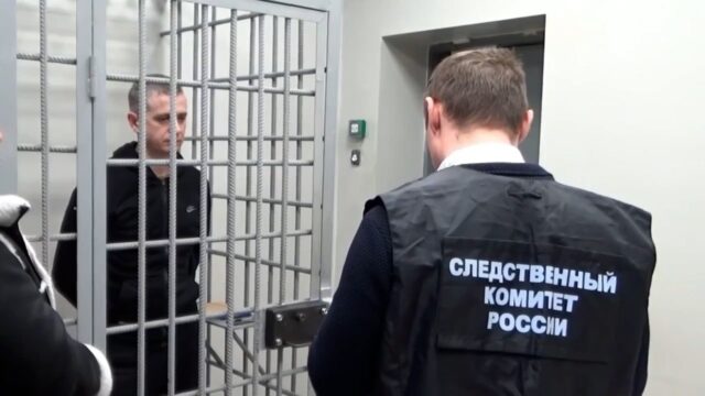 photo_5364217366352433948_y