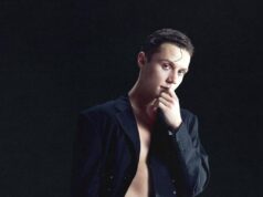 Фанаты Вани Дмитриенко пожаловались на обман со стороны певца. Его концерты проходят быстрее, чем он