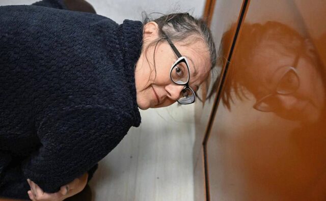 Посудомойку-вербовщицу, которая вовлекала кадета в террористическую организацию, отправили в колонию