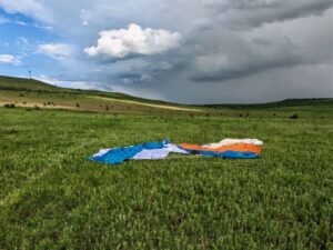Парашютист погиб во время тренировочного прыжка в Ставропольском крае.