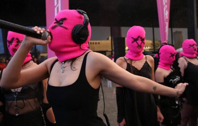 Группу Pussy Riot внесли в перечень террористов и экстремистов.