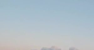 публикует видео пожара в Подмосковье с воздуха.
