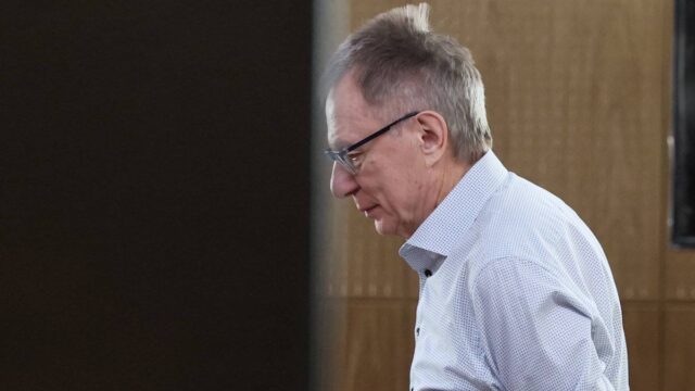 Бизнесмен Александр Галицкий покинул Россию по голландскому паспорту после решения суда об изъятии е