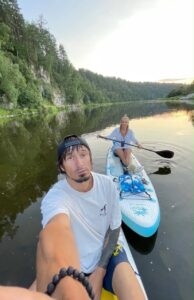 Пара загадочно пропала в Омске. Три дня назад они уехали кататься на сапах.