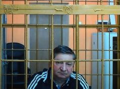 Суд увеличил срок до 19 лет колонии для экс-главного связиста ВС РФ Арсланова Монитор с изображением заместителя начальника Генерального штаба ВС РФ генерал-полковника Халила Арсланова, в зале второго западного окружного военного суда - РИА Новости, 1920, 22.05.2026