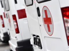 В Химках из-за попадания БПЛА в частный дом погибла женщина Автомобиль скорой помощи - РИА Новости, 1920, 17.05.2026