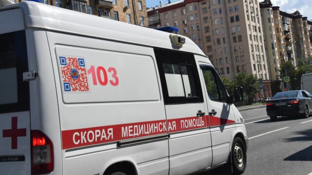 В Кизилюрте автомобиль насмерть сбил ребенка Автомобиль скорой помощи - РИА Новости, 1920, 16.05.2026