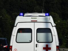 Угрозы жизни детей, пострадавших при обрушении балкона в Севастополе, нет Автомобиль скорой помощи - РИА Новости, 1920, 20.05.2026