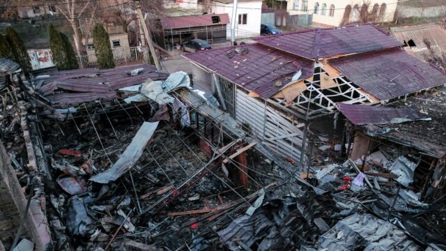 При атаке ВСУ в Хорлах в новогоднюю ночь погибли 30 человек, 59 пострадали Последствия атаки БПЛА ВСУ на поселок Хорлы в Херсонской области - РИА Новости, 1920, 27.05.2026