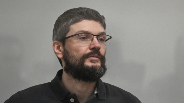 Пасынок рок-музыканта Стаса Намина Роман Ткаченко во время оглашения приговора в Московском областном суде - РИА Новости, 1920, 02.05.2026