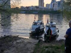 На месте происшествия в Красногорске, где перевернулся катамаран - РИА Новости, 1920, 03.05.2026