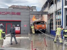 Ликвидация пожара в здании техстанции в дагестанском Каспийске - РИА Новости, 1920, 07.05.2026