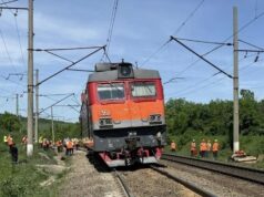 Пассажирский поезд Саратов — Сириус продолжил движение после схода локомотива Поезд, сошедший с рельсов в Саратовской области - РИА Новости, 1920, 20.05.2026
