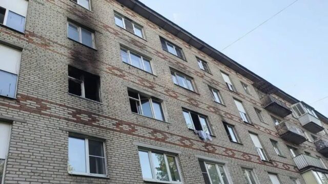Последствия пожара в многоквартирном доме в Лобне - РИА Новости, 1920, 21.05.2026