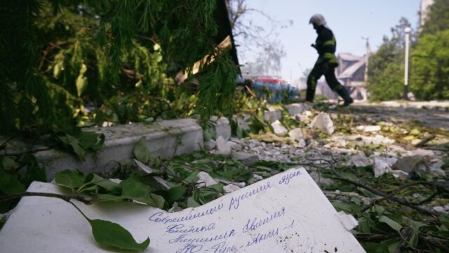 На месте обрушения здания общежития Старобельского колледжа в результате удара ВСУ - РИА Новости, 1920, 22.05.2026