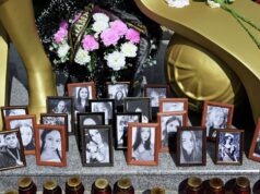 На форуме по безопасности объявили минуту молчания в память о погибших в ЛНР Стихийный мемориал в знак траура по жертвам атаки ВСУ на Старобельск - РИА Новости, 1920, 28.05.2026