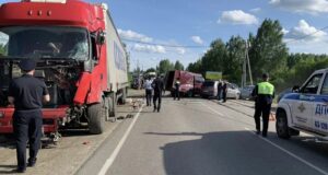 Последствия ДТП с тремя автомобилями в Свердловской области. 30 мая 2026 - РИА Новости, 1920, 30.05.2026