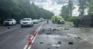 Последствия ДТП с участием трех легковушек и маршрутки в Московской области - РИА Новости, 1920, 31.05.2026
