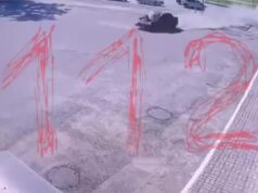 публикует кадры аварии, в которой погибли двое сотрудников МЧС в Грозном. публикует кадры аварии, в которой погибли двое сотрудников МЧС в Грозном.