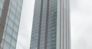 Охранники известного московского ночного клуба избили посетителя.