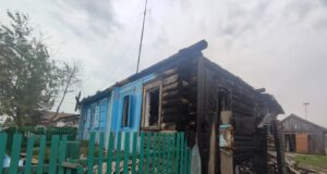 Многодетный отец попытался сжечь дом с четырьмя своими детьми в Красноярском крае.