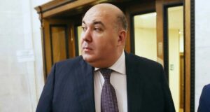 Экс-депутата Госдумы Юрия Напсо заочно арестовали по делу об изнасиловании.