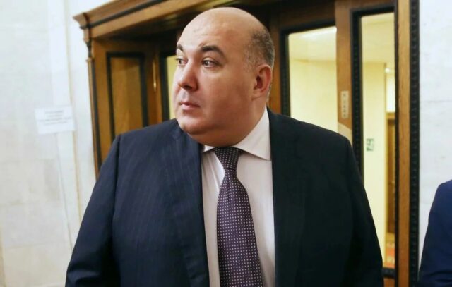 Экс-депутата Госдумы Юрия Напсо заочно арестовали по делу об изнасиловании.