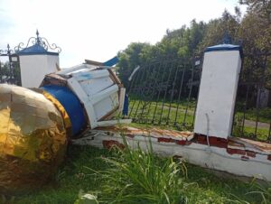Ураган разрушил храм в Челябинской области.