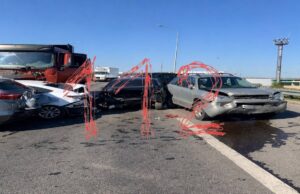 17 автомобилей столкнулись под Нижним Новгородом. Пострадали двое взрослых и двое детей. 17 автомобилей столкнулись под Нижним Новгородом. Пострадали двое взрослых и двое детей.