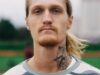 Владельца бренда одежды «Born To Be» Александра Тихомирова сравнивают с Домогацким и обвиняют в круп