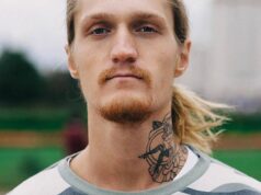 Владельца бренда одежды «Born To Be» Александра Тихомирова сравнивают с Домогацким и обвиняют в круп