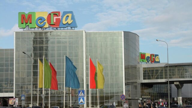 ТЦ «МЕГА Белая дача» в Подмосковье временно закрыли из-за падения обломков БПЛА Торговый центр Мега - Белая Дача - РИА Новости, 1920, 18.06.2026