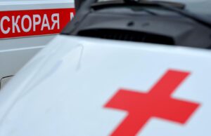 Младенца, которого уронила пьяная мать в Семилуках, передали органам опеки Автомобили скорой медицинской помощи - РИА Новости, 1920, 26.06.2026