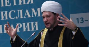 Первый заместитель председателя Духовного управления мусульман России муфтий Дамир Мухетдинов - РИА Новости, 1920, 02.06.2026