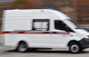 Хинштейн: при ударе дронов ВСУ в Курской области пострадали женщина и мужчина Автомобиль скорой медицинской помощи - РИА Новости, 1920, 26.06.2026