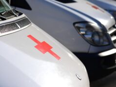 Двое пострадавших в ДТП под Ярославлем туристов находятся в реанимации Машины скорой помощи - РИА Новости, 1920, 07.06.2026