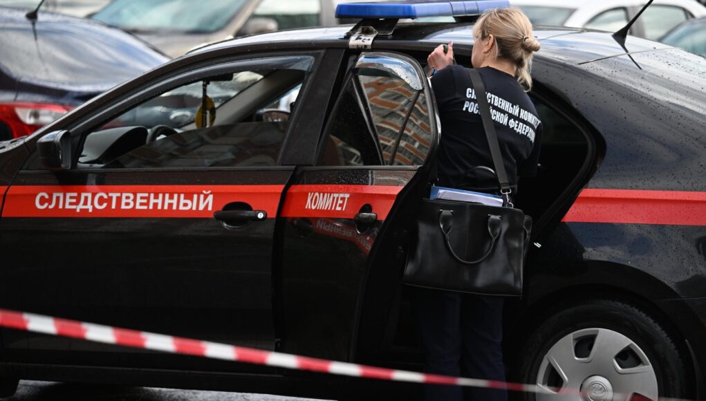 СК: Иркутской области арестовали восемь участников банды и их главаря Автомобиль Следственного комитета России - РИА Новости, 1920, 30.06.2026
