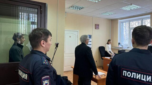 Игорь Красновский, обвиняемый в убийстве чемпиона РСФСР по баскетболу Андрея Сидорика, в зале суда - РИА Новости, 1920, 17.06.2026