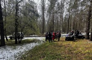 Спасатели четыре дня выезжали на поиски семьи Усольцевых Красноярские спасатели на месте предполагаемой пропажи семьи Усольцевых - РИА Новости, 1920, 22.06.2026
