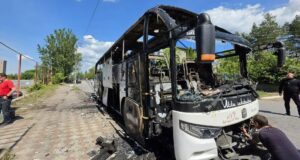 Место атаки дрона ВСУ на автобус Москва - Симферополь в Енакиево в ДНР - РИА Новости, 1920, 03.06.2026
